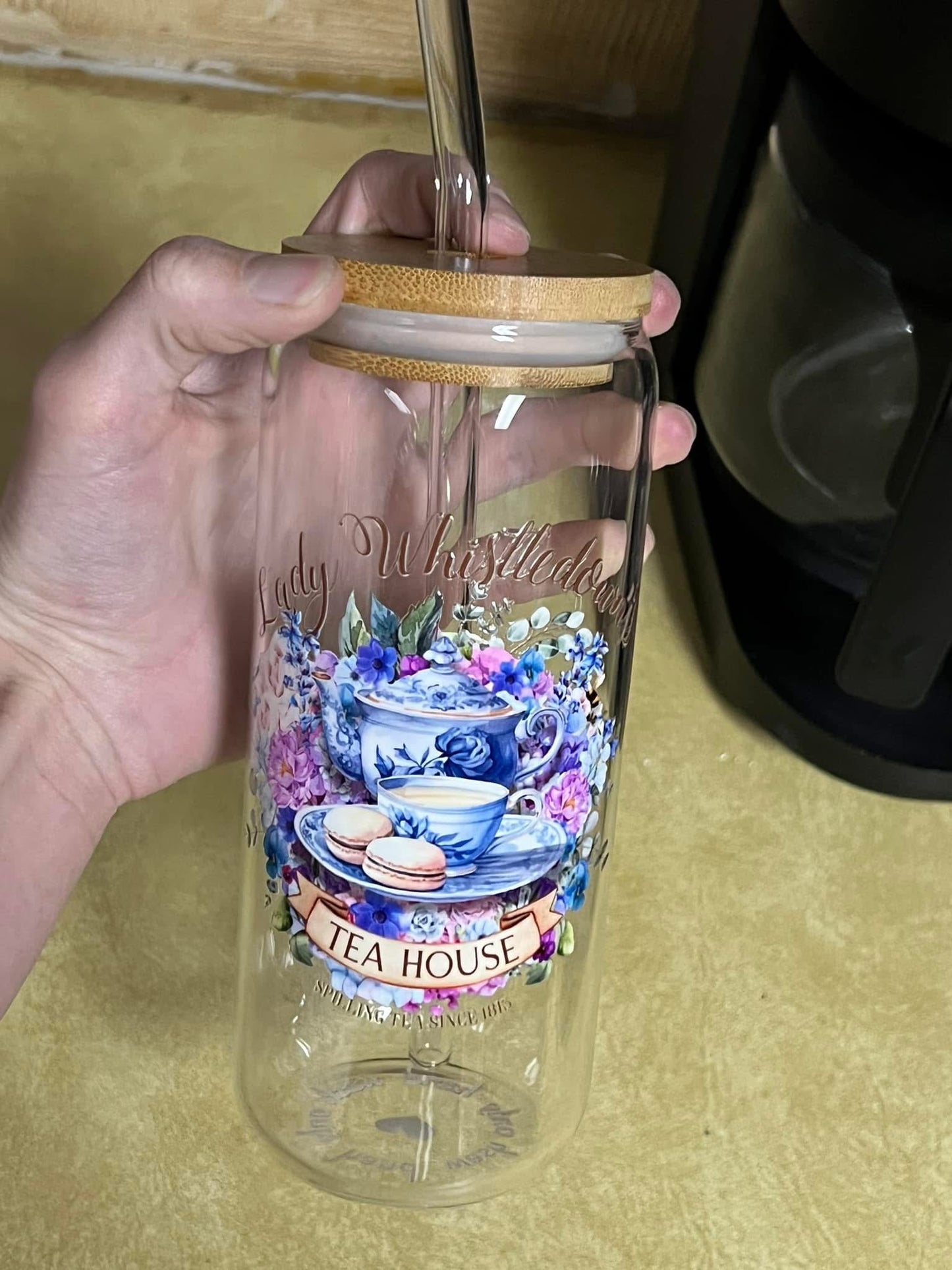 Lady Whistledown’s Tea House 20oz Glass Tumbler
