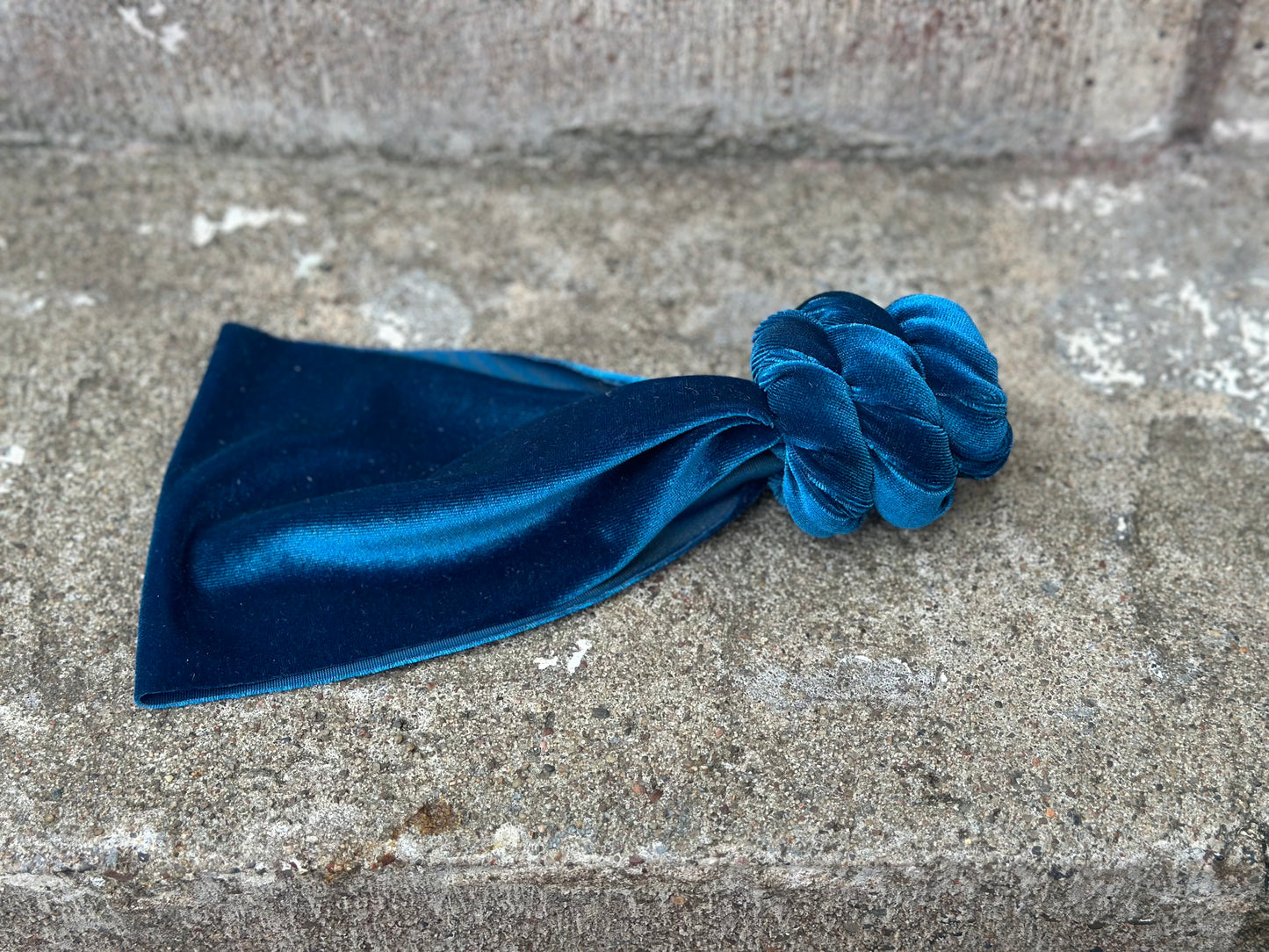 Velvet: Blue Topaz