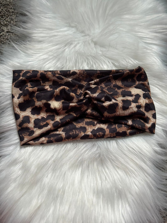 Leopard XL Twist Wrap