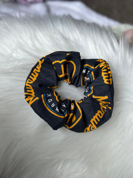 WI MLB Brewer Scrunchy