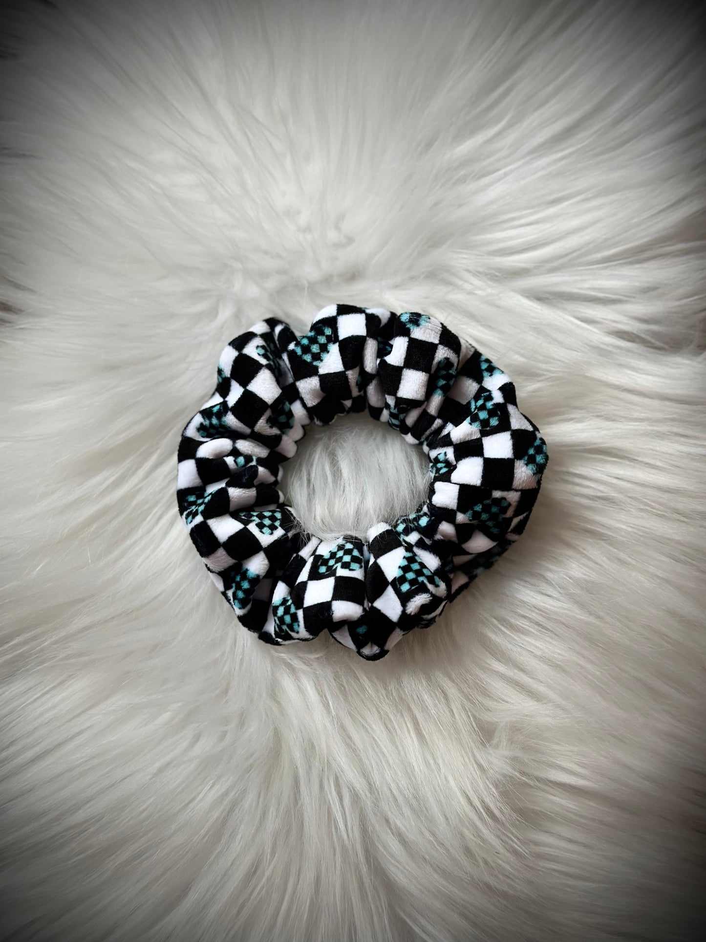Checkered Hearts Velvet Scrunchy