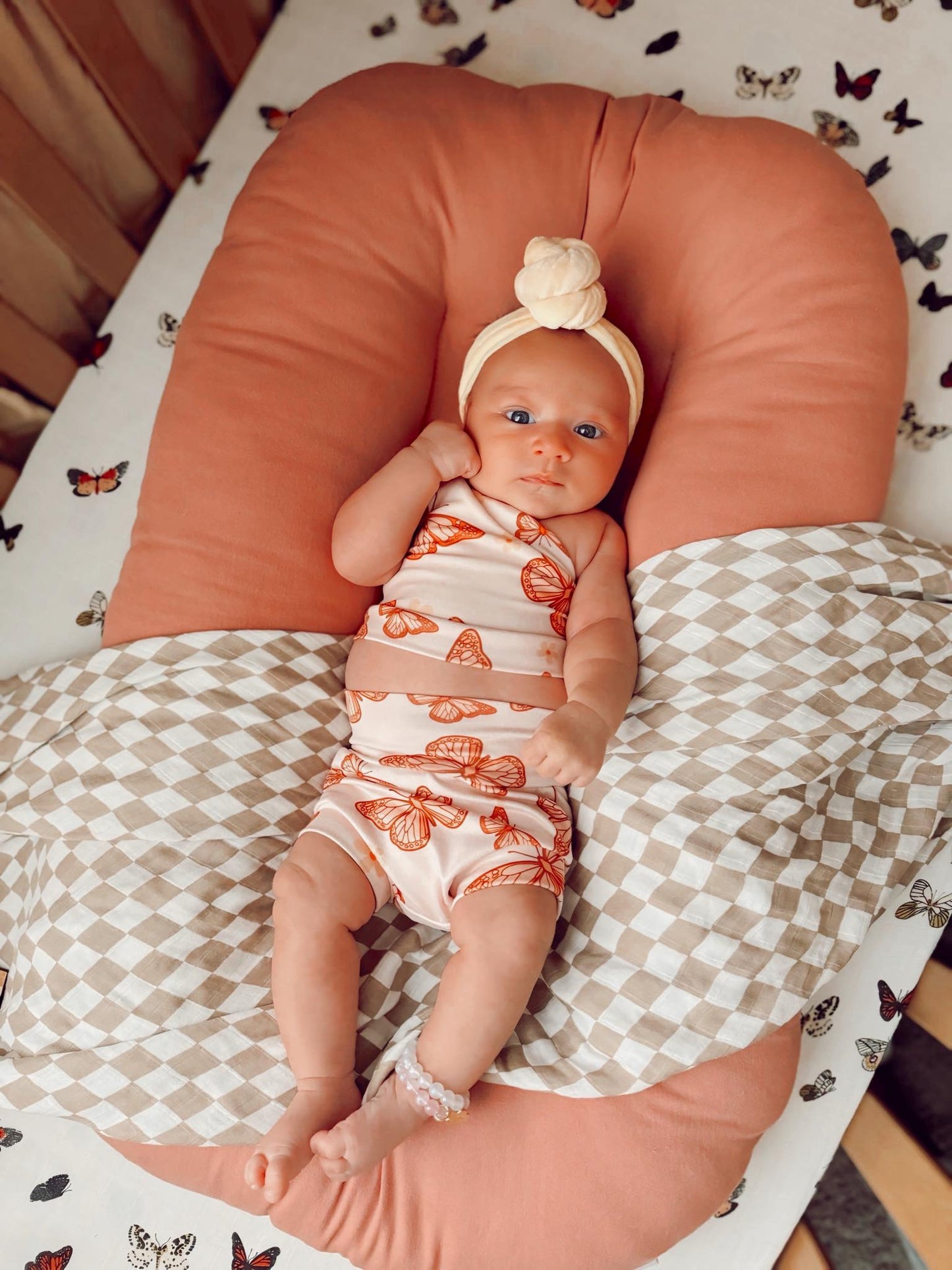Plush Velvet: Apricot Cream