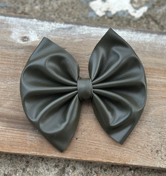 Leather: Dark Olive