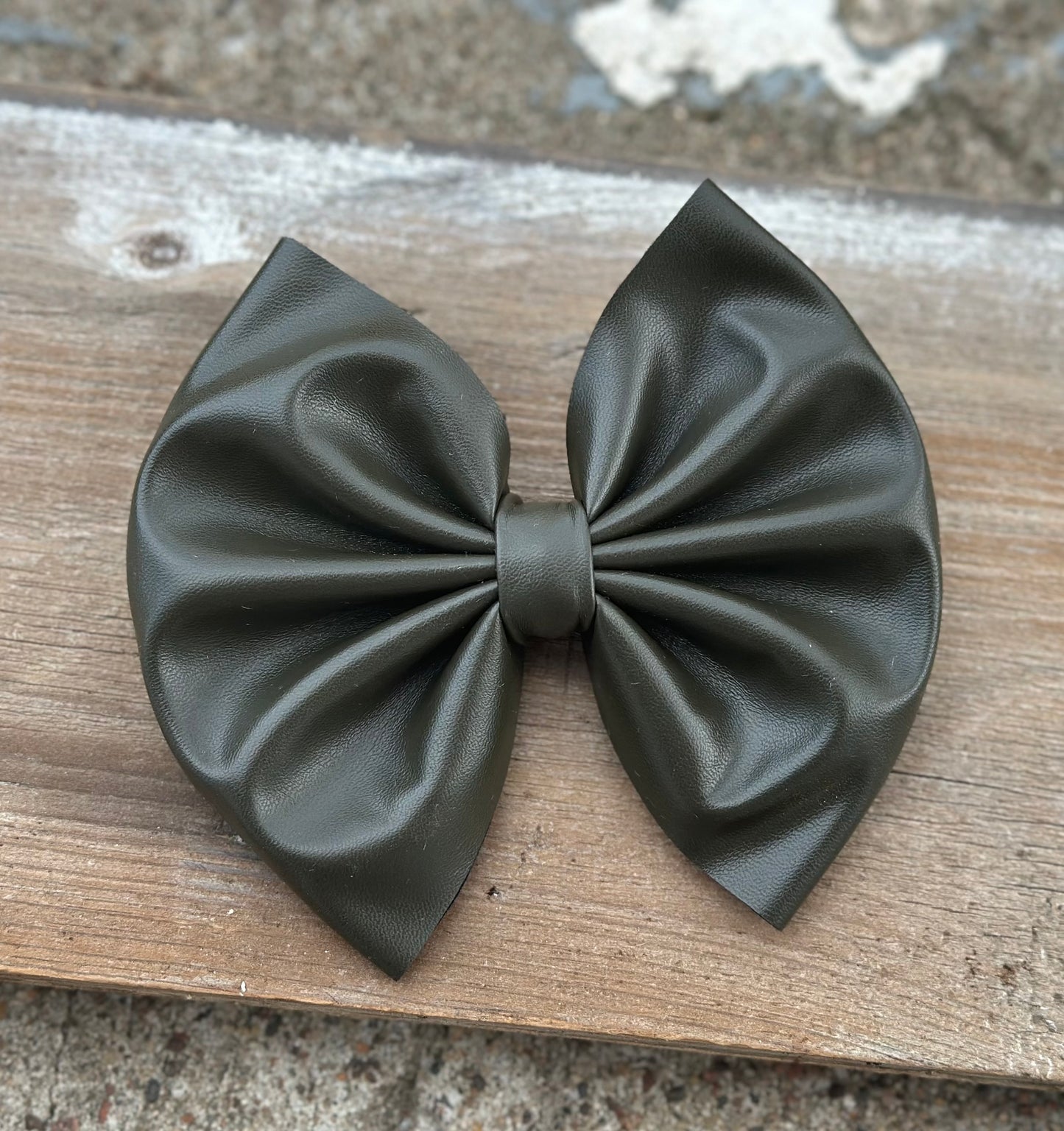 Leather: Dark Olive