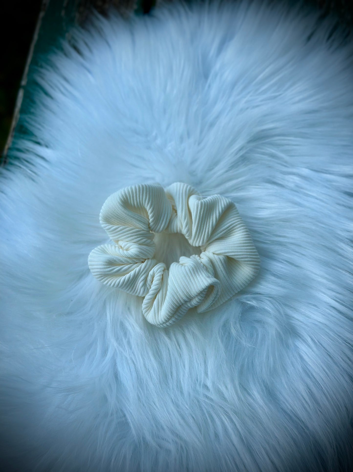 Ivory Heavy Rib Scrunchy