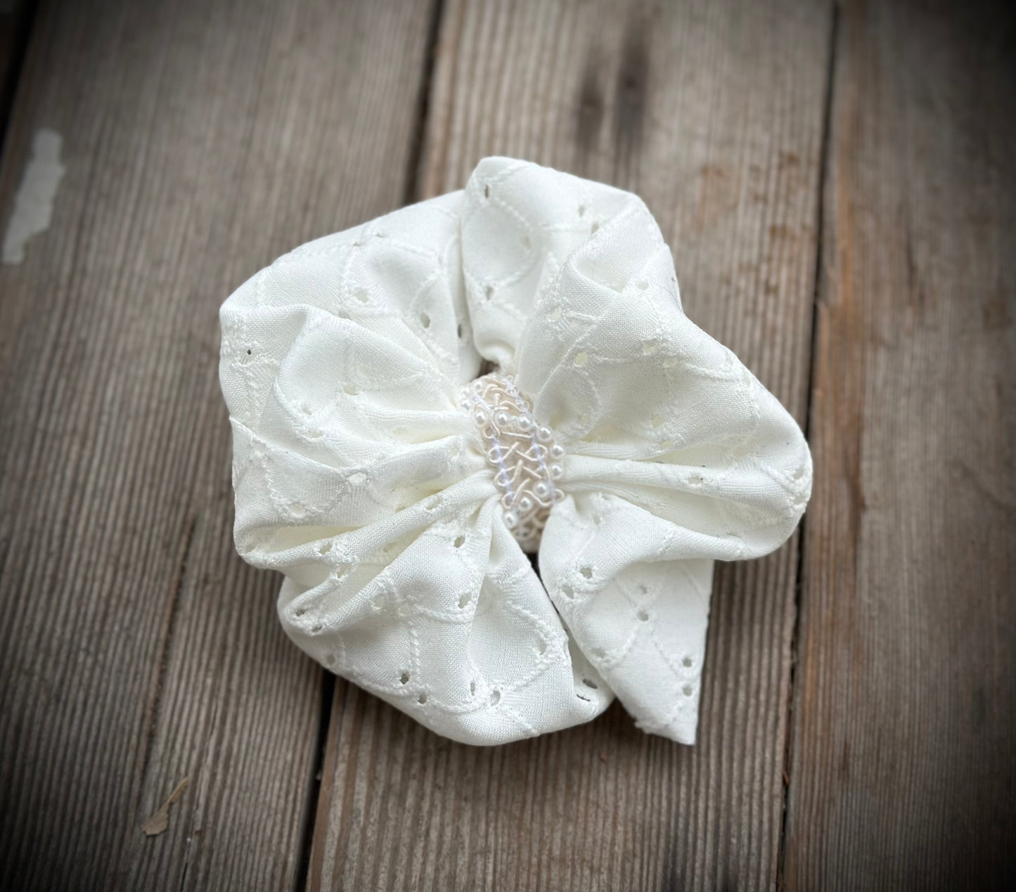 Eyelet: Bright White