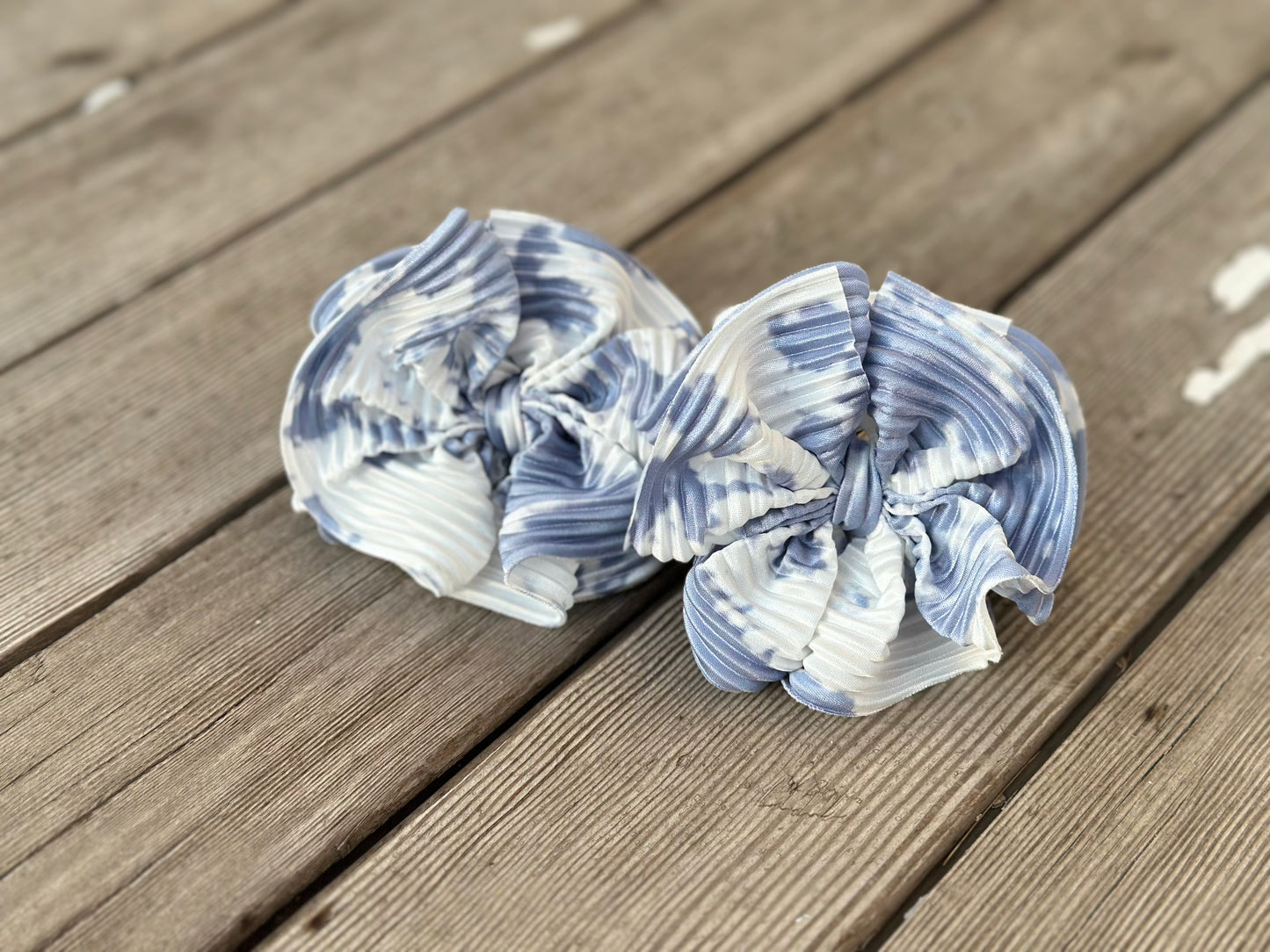 Pleated Satin: Partly Cloudy